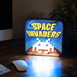 MERCHANDISE OFFICIAL SPACE INVADERS 3D LAMP lučka