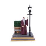 NEMESIS NOW HARRY POTTER PRIVET DRIVE LIGHT UP figura 18.5CM