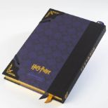 NOBLE COLLECTION - HARRY POTTER - GIFTS - HOGWARTS BELEŽKA