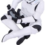 NEMESIS NOW STORMTROOPER GAME ON figura 9,5CM