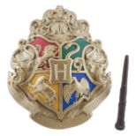 PALADONE Harry Potter Hogwarts crest namizna svetilka z daljincem