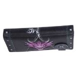 NEMESIS NOW UNZIPPED DRAGON EMBOSSED torbica 18.5CM
