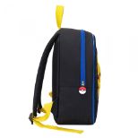 POKEMON - PIKACHU - JUNIOR nahrbtnik 32 cm črne barve