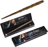 NOBLE COLLECTION Harry Potter Hermione Illuminating Wand čarobna palica