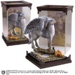 NOBLE COLLECTION Harry Potter magical creatures Buckbeak figurica
