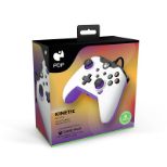 PDP XBOX ŽIČNI KONTROLER WHITE - KINETIC (PURPLE)