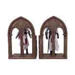 NEMESIS NOW ASSASSIN'S CREED ALTAIR AND EZIO držalo za knjige 24CM