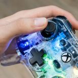 NACON EVOL-X PRO RGB ŽIČNI IGRALNI PLOŠČEK ZA PC/XBOX/XBSX