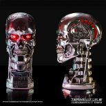 NEMESIS NOW T-800 TERMINATOR LIGHT UP figura 21CM