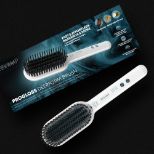 REVAMP PROGLOSS DEEPFORM CERAMIC STRAIGHTENING BRUSH - BR-1850 KRTAČA - BELE BARVE