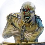 NEMESIS NOW Iron Maiden Piece of Mind snežna krogla