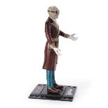 NOBLE COLLECTION Bendyfig Universal monsters Invisible man figurica