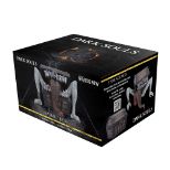 NEMESIS NOW DARK SOULS MIMIC škatla 18.5CM