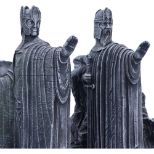 NEMESIS NOW LORD OF THE RINGS GATES OF ARGONATH držalo za knjige 37CM