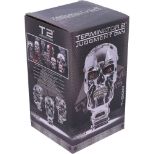 NEMESIS NOW TERMINATOR 2 odpirač za steklenice
