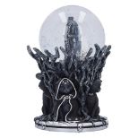 NEMESIS NOW CULT CUTIES CIRCLE OF MISCHIEF snežna krogla 18CM