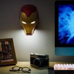 PALADONE Marvel Iron Man mask namizna svetilka V2