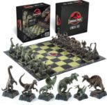 NOBLE COLLECTION Universal Jurassic Park šah