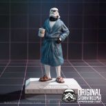 NEMESIS NOW - ORIGINAL STORMTROOPER - OFF DUTY 17.8CM