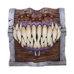 NEMESIS NOW Dungeons & Dragons mimic dice box dekorativna škatlica