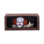 NEMESIS NOW IT Pennywise drain figurica