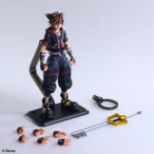 KINGDOM HEARTS III PLAY ARTS KAI ACTION FIGURE - SORA VER. 2 figurica