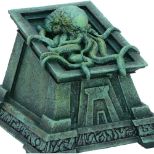 NEMESIS NOW CRYPT OF CTHULHU (JR) škatla 13CM