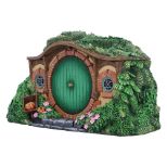 NEMESIS NOW LORD OF THE RINGS THE SHIRE škatla 23.4CM
