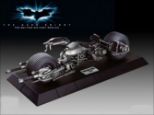 NOBLE COLLECTION - DC - BATMAN - BAT-POD DIE-CAST SCULPTURE kipec