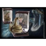 NOBLE COLLECTION Harry Potter magical creatures Nagini figurica
